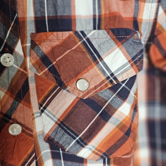 First Wave Plaid button dow shirt Size 8 - Picture 8 of 9